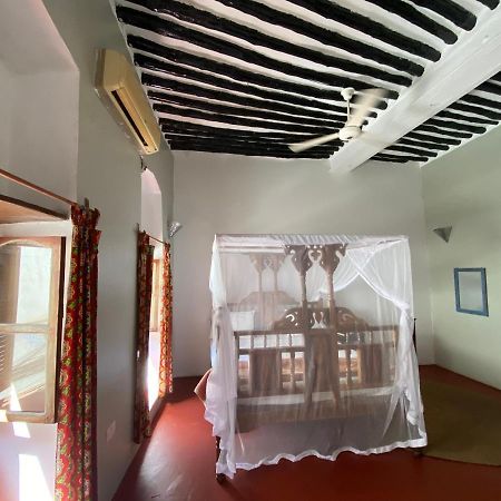 Stone Town Sea View Hotel Zanzibar Ngoại thất bức ảnh